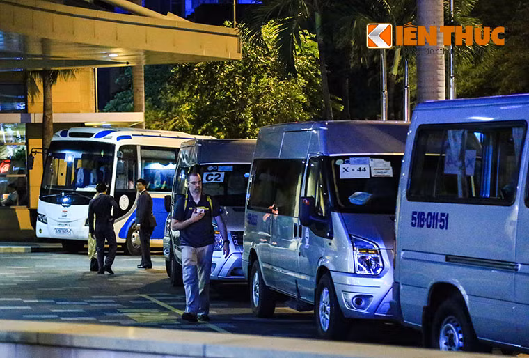 Các nhân viên mật vụ Mỹ luôn luôn đi lại tại khu vực này.