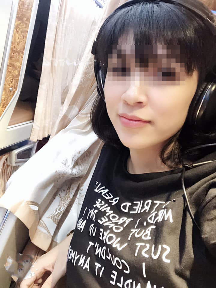 Nhìn hình ảnh của nghi phạm L.A, nhiều người không thể hiểu nổi 1 người phụ nữ xinh đẹp như vậy tại sao lại có thế ra tay hành hạ cháu bé tàn ác đến tử vong? Xem thêm video: Xót lòng bé 4 tuổi bị bạo hành. Nguồn: VTC 1.