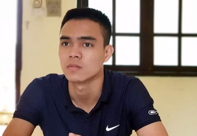 Theo lời khai ban đầu của Hiếu, sau khi đưa Vân vào phòng, anh ta đã sờ soạng, kéo quần áo nữ sinh để thực hiện hành vi giao cấu nhưng bị nạn nhân chống cự. Vân sau đó nhắn tin cầu cứu bạn trai là Nguyễn Văn Quân (sinh năm 1997, ở cùng xã). Khi Quân đến nơi thì Hiếu đã rời khỏi phòng, để lại Vân quần áo xộc xệch đang ngồi khóc. Quân và 2 người bạn nữa đưa Vân xuống cổng nhà nghỉ tìm Hiếu.