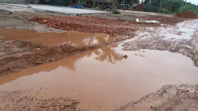 PV Kiến Thức tiếp tục thông tin.