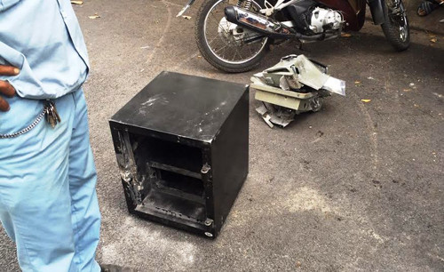 Biet thu ca si Minh Hang bi trom hang ti dong-Hinh-2