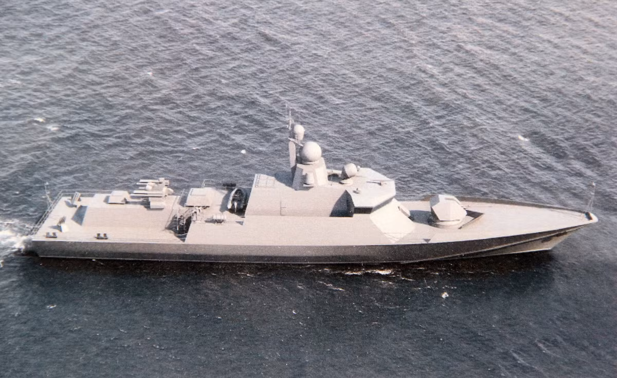 "Radar có khả năng xử lý các mục tiêu trên không cở cự ly đến 100km, trang bị hệ thống nhận diện địch - ta và cũng có thể thám sát bề mặt biển", vị lãnh đạo cho biết. Hải quân Nga dự kiến sẽ nhận tổng cộng 18 tàu hộ vệ Project 22800 được chế tạo tại nhà máy đóng tàu Pella (St Petersburg), nhà máy đóng tàu khác ở Feodosiya, Crimea và nhà máy Zelenodolsk ở Tatarstan.Nguồn ảnh: Navy Recognition