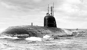 Thêm nữa, tàu ngầm P-2 còn có 2 cặp pháo phòng không cỡ nòng 57 mm và 25 mm để có thể bắn hạ máy bay săn ngầm của kẻ thù.