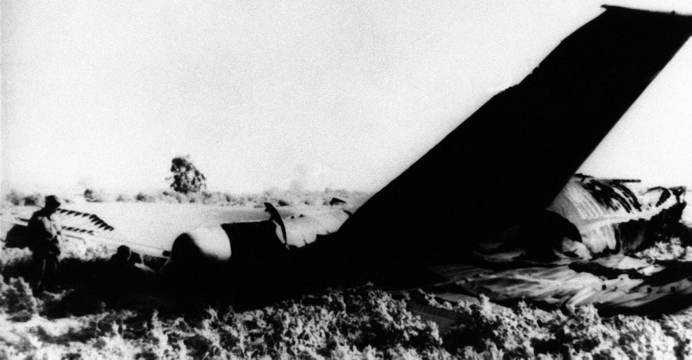 Ngay sau khi phát hiện vụ việc, giới chức Mỹ đã tổ chức cuộc tìm kiếm, cứu nạn máy bay gặp nạn cũng như tìm cách thu hồi 4 quả bom nhiệt hạch B28.