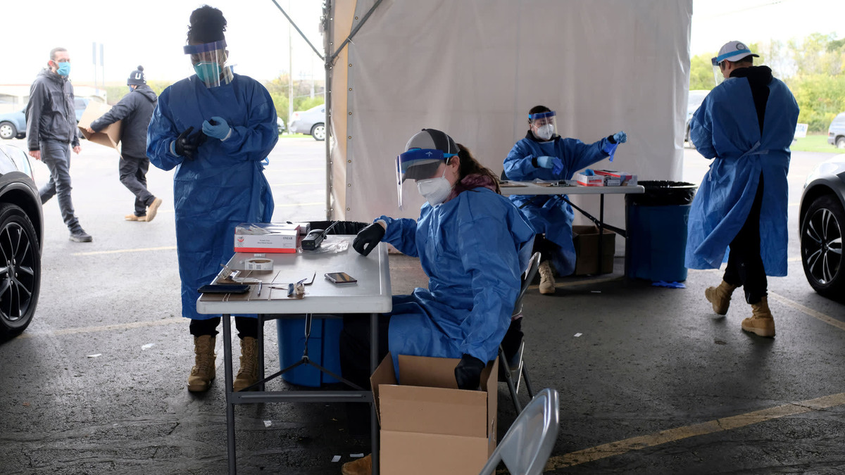 Chuyen gia My: Sap dat dinh dich COVID-19 do 