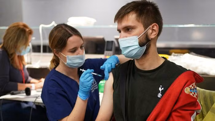 Biến chủng Delta là chủng virus rất nguy hiểm. Nó được giới chuyên gia đánh giá nguy hiểm hơn nhiều so với các chủng ban đầu. Vì vậy, ngưỡng miễn dịch cộng đồng được đẩy lên cao hơn nhiều mức ước tính 60 - 70% trước đó.