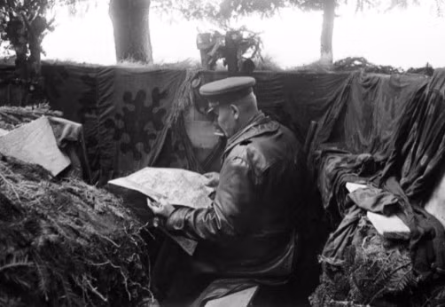 Trong chiến dịch tiến công Korsun-Shevchenkovsky diễn ra từ tháng 1 - 2/1944, ông Konev phối với quân của Tướng Nikolai Vatutin giành được thắng lợi lớn trước quân Đức tại khu vực chiến trường miền Trung Ukraine.