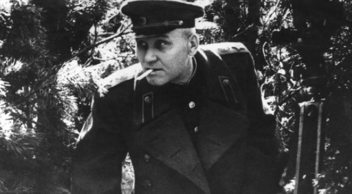 Tình hình có sự chuyển biến tốt đối với Hồng quân Liên Xô kể từ giữa năm 1943. Lực lượng Liên Xô dưới sự chỉ huy của Trung tướng Konev phát động nhiều cuộc tấn công và giải phóng được nhiều vùng lãnh thổ bị quân Đức chiếm đóng trước đó.