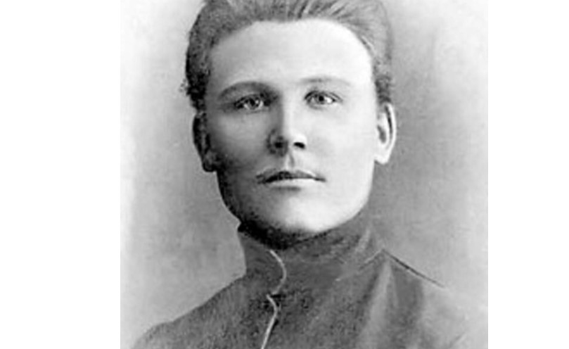 Sự nghiệp quân sự của Nguyên soái Liên Xô Ivan Konev bắt đầu từ Thế chiến 1. Khi ấy, ông là sĩ quan trẻ làm nhiệm vụ trong binh chủng pháo binh. Kết thúc Thế chiến 1, ông Konev phục vụ trong Hồng quân Liên Xô và tham gia tác chiến tại một số vùng chiến sự như ở Siberia và vùng Viễn Đông.