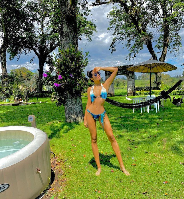 Người đẹp được đánh giá là một mỹ nhân có nhiều kinh nghiệm tham dự các cuộc thi sắc đẹp và là một ứng viên sáng giá của Colombia tại sân chơi Hoa hậu Siêu quốc gia năm nay.