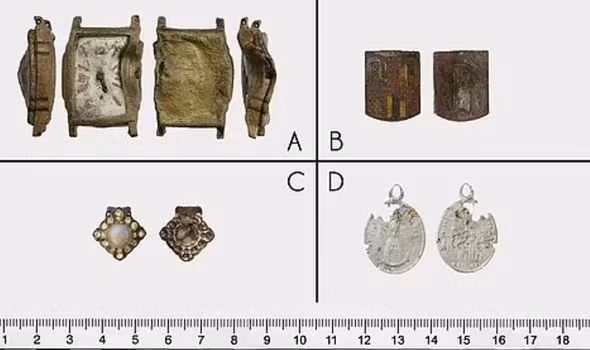 Các chuyên gia cũng phát hiện Đức quốc xã đã sử dụng những chiến hào để vùi lấp thi thể các nạn nhân sau khi hành quyết họ.