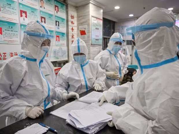 Trong email gửi đến tờ New York Times, bà Shi Zhengli cho hay các thí nghiệm của bà và cộng sự khác với những thí nghiệm tăng cường chức năng.