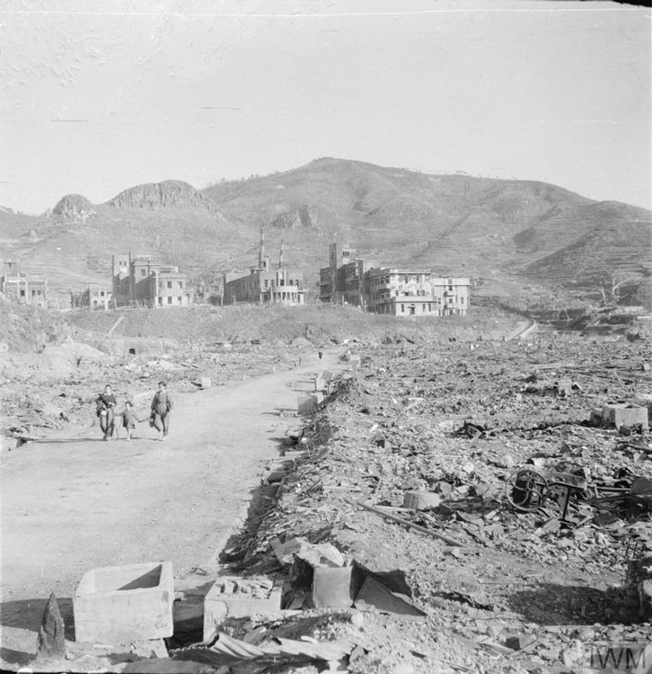 Trong tờ rơi, Mỹ không nêu cụ thể thành phố nào của Nhật Bản sẽ trở thành mục tiêu của quả bom nguyên tử. Do vậy, nhiều người dân không chú ý tới những lời cảnh báo mà Mỹ đưa ra. Vì vậy, số người thương vong trong 2 vụ nổ bom hạt nhân ở Hiroshima và Nagasaki lớn như vậy.