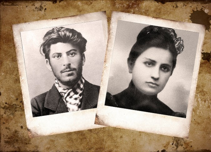 Theo đó, hôn lễ của Stalin với Ekaterina được tổ chức tại nhà thờ vào năm 1906. Vào năm 1907, bà sinh cho chồng người con trai đầu tiên và đặt tên là Yakov Dzhugashvili.