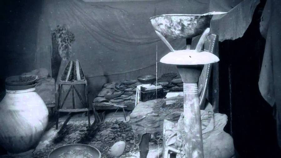 Với những thiết bị và công nghệ hiện đại, các chuyên gia phát hiện vợ chồng Kha và Merit trải qua quy trình ướp xác khác biệt so với tập tục truyền thống của Ai Cập cổ đại.