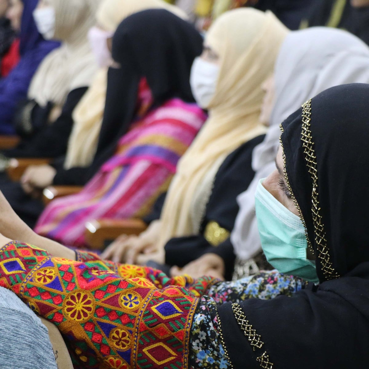 Thêm nữa, phụ nữ ở Afghanistan phải mặc burqa cũng như các trang phục choàng kín. Thậm chí, họ phải chịu các hành vi bạo lực nghiêm trọng như bị sỉ nhục trước công chúng, hành quyết nơi công cộng như ném đá, treo cổ nếu vi phạm các điều cấm kỵ của Taliban.