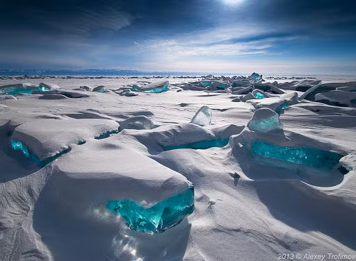 Các hoạt động giao thương thông qua các tuyến đường biển không còn. Tàu thuyền không thể di chuyển khiến hoạt động thương mại sẽ phải chuyển sang đường hàng không hoặc đường bộ. Kéo theo đó, giá cả hàng hóa sẽ tăng vọt.