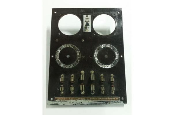 Đến nay, nguyên nhân khiến tàu ngầm K-129 gặp nạn vẫn chưa được làm sáng tỏ. Một giả thuyết cho rằng, người ngoài hành tinh có thể chính là thủ phạm gây ra vụ đắm tàu này. Sinh vật ngoài Trái đất sở hữu công nghệ cực hiện đại nên có thể khiến tàu ngầm K-129 gặp nạn mà không để lại dấu vết nào.