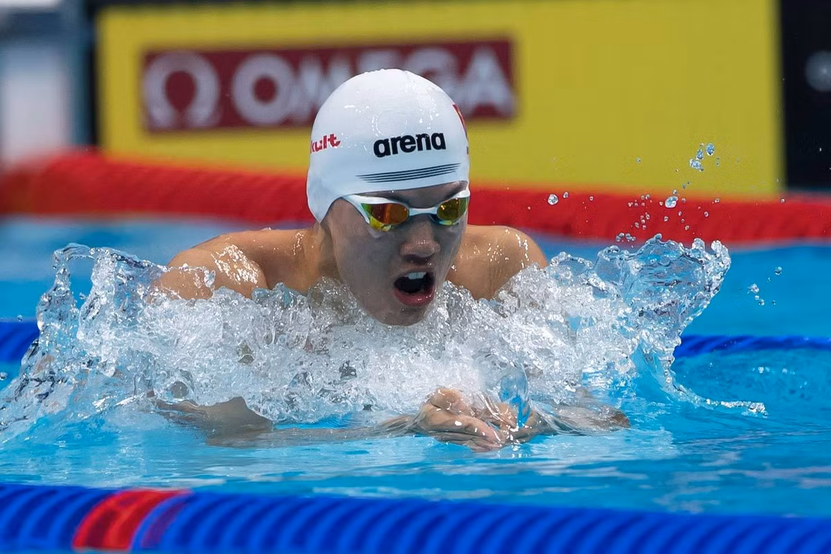 Các chuyên gia sẽ tiến hành theo dõi họ "bơi" ngược chiều gió tại đường hầm đặc biệt trên. Thông qua mô phỏng, các nhà khoa học tính toán lực cản chính xác do những chuyển động khác nhau sinh ra.