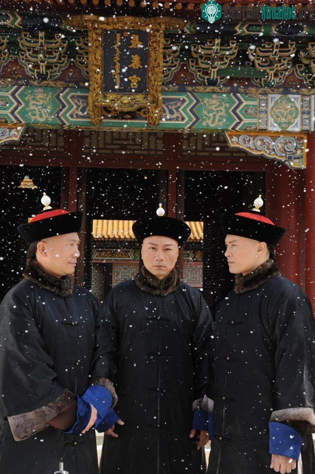 Một lý do khác khiến hoàng đế chọn thái giám làm tâm phúc là vì họ có thể bảo vệ nhà vua trong tình huống gặp thích khách. Hoạn quan thân tín có thể lấy thân mình che chắn cho hoàng đế để không bị trúng gươm đao, ám khí của tội phạm.