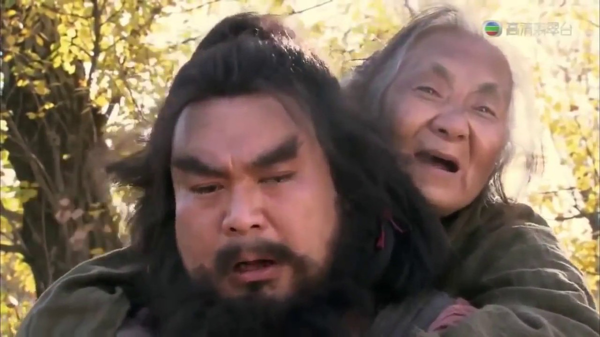 Khi cõng mẹ lên núi, Lý Quỳ để mẹ ngồi đợi ở ven đường để đi tìm nước uống. Ông không thể ngờ rằng trên núi có nhiều hổ dữ. Trong lúc ông rời đi, những con hổ hung ác đã tấn công và giết chết người mẹ.