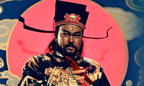 Chính vì vậy, khi Bao Công qua đời năm 64 tuổi (lúc đang giữ chức Khu mật phó sứ), đích thân vua Tống Nhân Tông làm chủ lễ truy điệu và ban thụy hiệu là “Hiếu Túc”. Sau đó, Bao Công được đưa về quê cũ Lư Châu an táng.