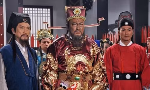 Chính điều này khiến giới khảo cổ mất nhiều năm mới xác định được vị trí ngôi mộ thực sự của Bao Công. Nơi an nghỉ của vị quan lỗi lạc này nằm ở Đại Hưng Tập, ngoại ô thành phố Hợp Phì, tỉnh An Huy.