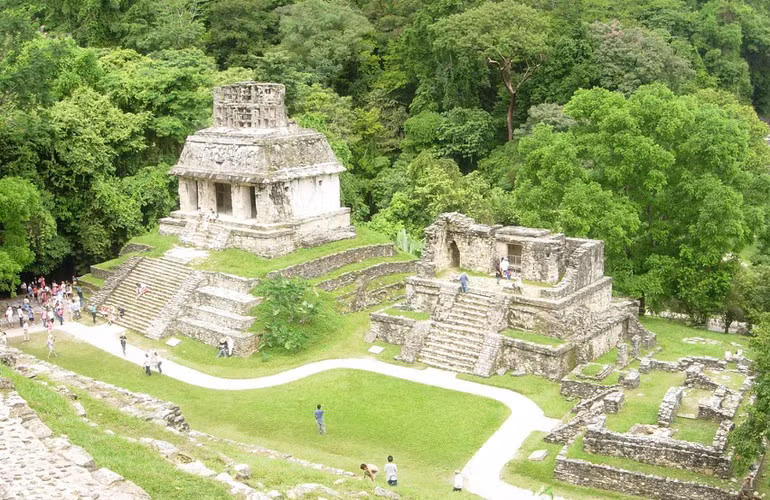 Chính vì vậy, việc người Maya chặt phá rừng trong thời gian dài đã góp phần gây ra biến đổi khí hậu, nhất là khiến hạn hán diễn ra theo chiều hướng ngày càng tồi tệ hơn.