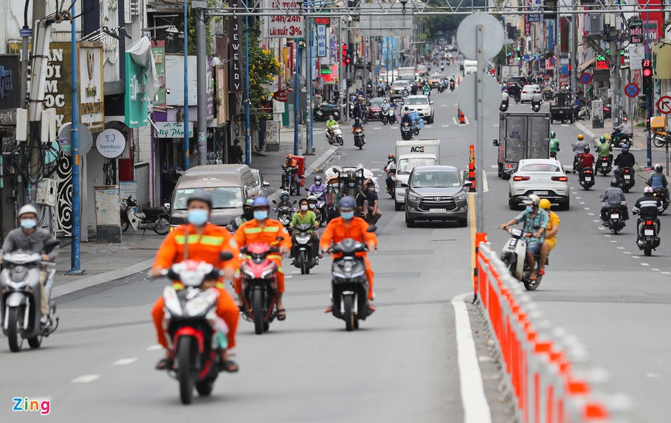 Ngành y tế dự báo số ca F0 có thể tăng nhẹ trong những ngày tới do tăng cường lấy mẫu xét nghiệm trong cộng đồng dân cư để sàng lọc, bóc tách tất cả F0. Cụ thể, ngày 17/8, TP phát hiện 1.435 trường hợp F0 trong cộng đồng.