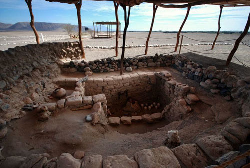 Greg Newkirk là quản lý của bảo tàng về các hiện tượng siêu nhiên (Traveling Museum of the Paranormal &amp; Occult) ở Mỹ. Ông đã nhận được một bức thư của độc giả nói về chuyện người bà trộm một phần xác ướp khi đi du lịch và gặp những điều kỳ lạ và rùng rợn trong 30 năm.