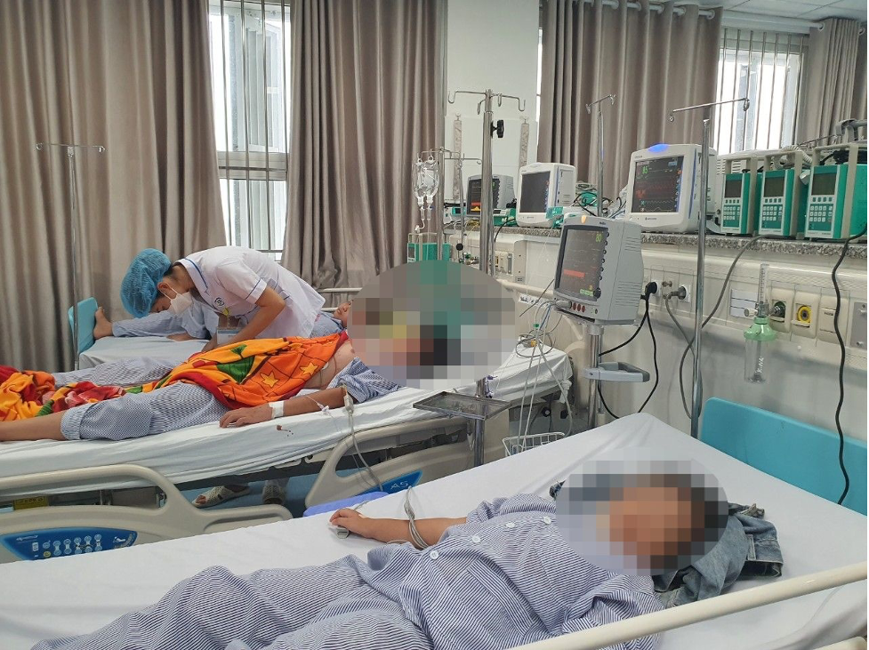 Ba Ria - Vung Tau: Nhieu benh nhan ton thuong gan khi dieu tri sot xuat huyet o nha