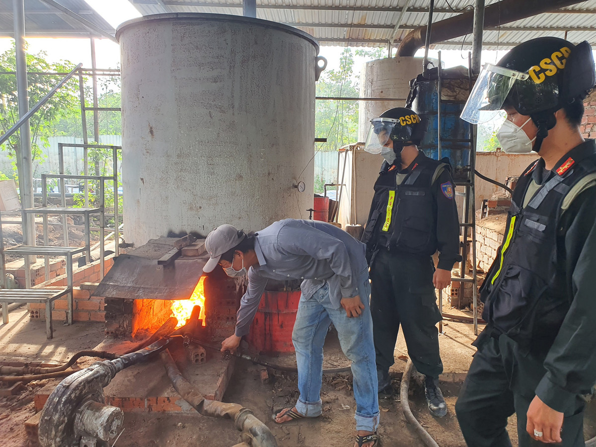 Dung ham re mua dau nhot tai che, xe ton xang, hong dong co-Hinh-3