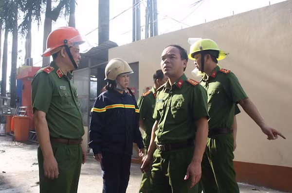 Bo Cong an truc tiep chi dao chua chay tai cong ty may o Can Tho-Hinh-2