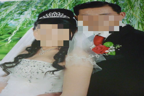 Tiet lo cuoc song vo chong sau cac vu cat 