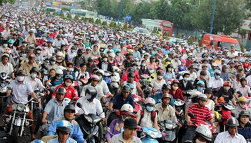 Chu tich HDND Ha Noi ung ho bo phi duong bo xe may