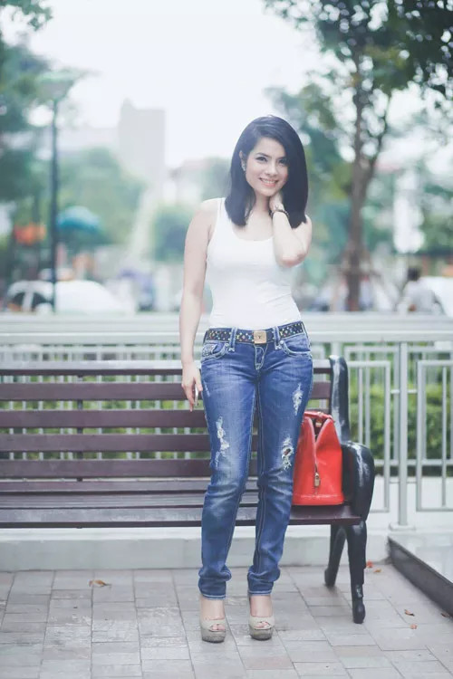 Kiều Thanh được ghi nhớ nhiều nhất trên màn ảnh nhỏ Việt Nam trong hơn 15 năm trở lại đây. Nhắc đến cô, người ta nhớ ngay đến những vai diễn gai góc, chiều sâu như gái làng chơi, người thứ ba, sát thủ,...