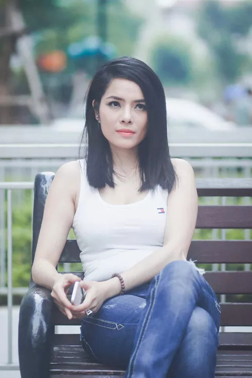 14 năm sau vai "Trà cave", Kiều Thanh ngày nào đã trở thành một người phụ nữ chín chắn, sắc sảo ở độ tuổi 34.