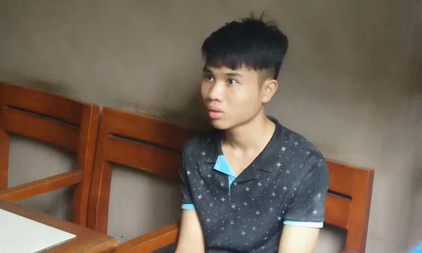 Nguyễn Thanh Sơn - Nạn nhân thoát chết vụ sập nhà 4 tầng - chưa hết hoảng sợ.