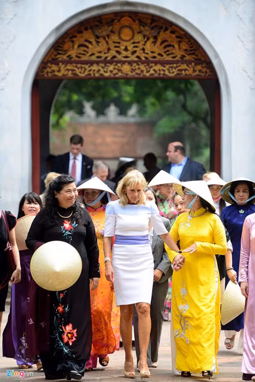 Mot ngay cua de nhi phu nhan My tai Ha Noi-Hinh-8