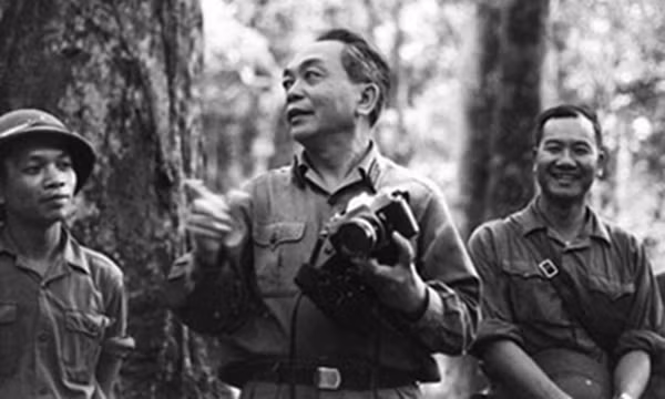 Đại tướng, Nhà báo Võ Nguyên Giáp: "Tôi thấy làm một số báo cũng giống như tổ chức một trận đánh hiệp đồng".