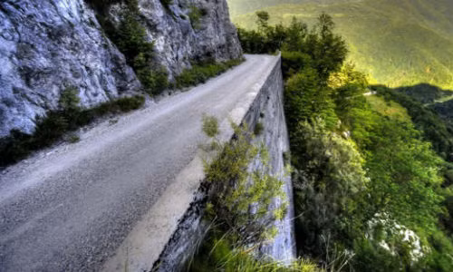 Con đường nguy hiểm nhất trên hành tinh.