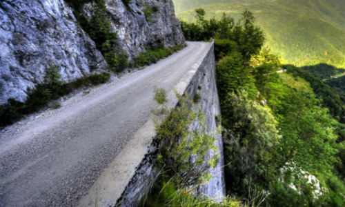 Con đường nguy hiểm nhất trên hành tinh.