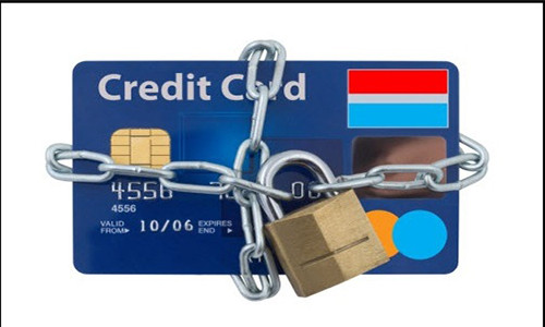 Bảo vệ thẻ tín dụng của bạn cẩn thận.