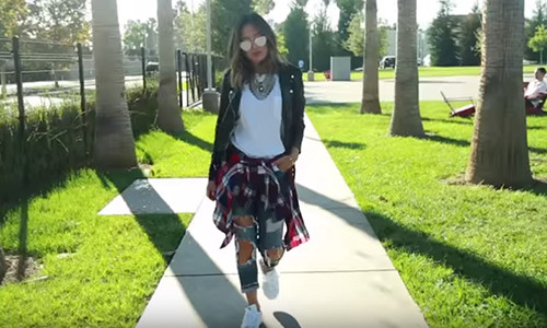 Một trong ba bộ trang phục mùa thu cho bạn.