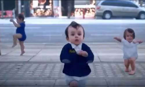 Chết cười với chiếc gương thần kỳ.