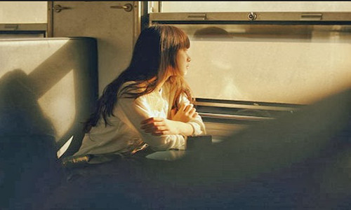 Sinh viên năm nhất thường hay nhớ nhà.