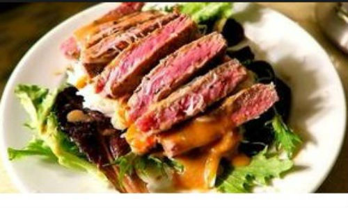 Món bít tết ngon tuyệt.