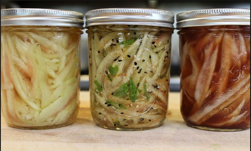 Vỏ dưa hấu muối chua cực ngon.