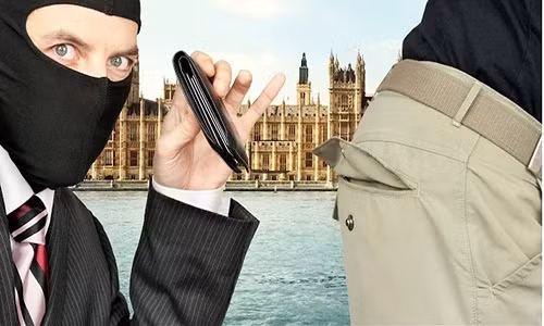 Cẩn thận với các chiêu lừa đảo khi đi du lịch.