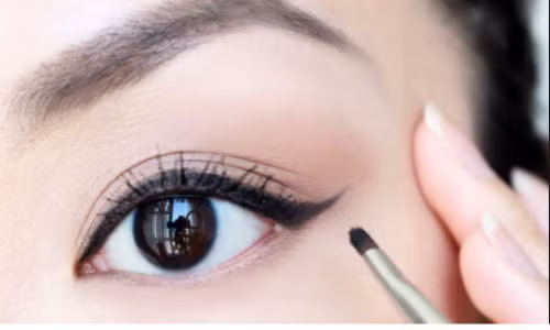 Mỗi hình dáng đường kẻ mắt có ý nghĩa riêng.